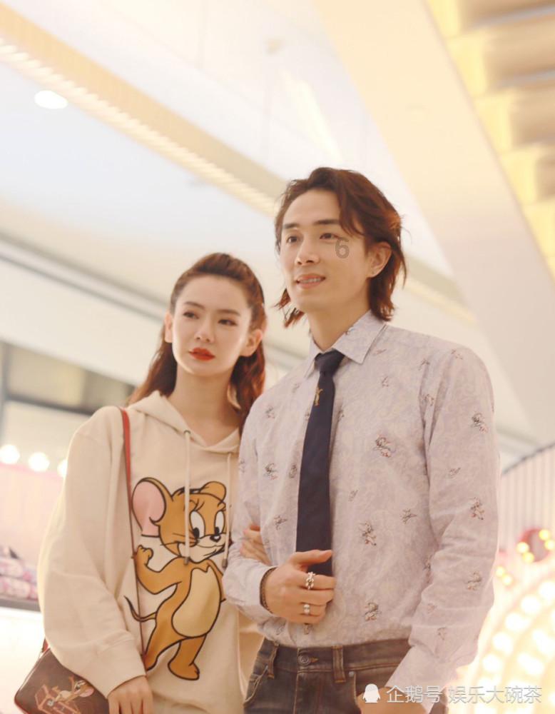 逃出昏暗的房子